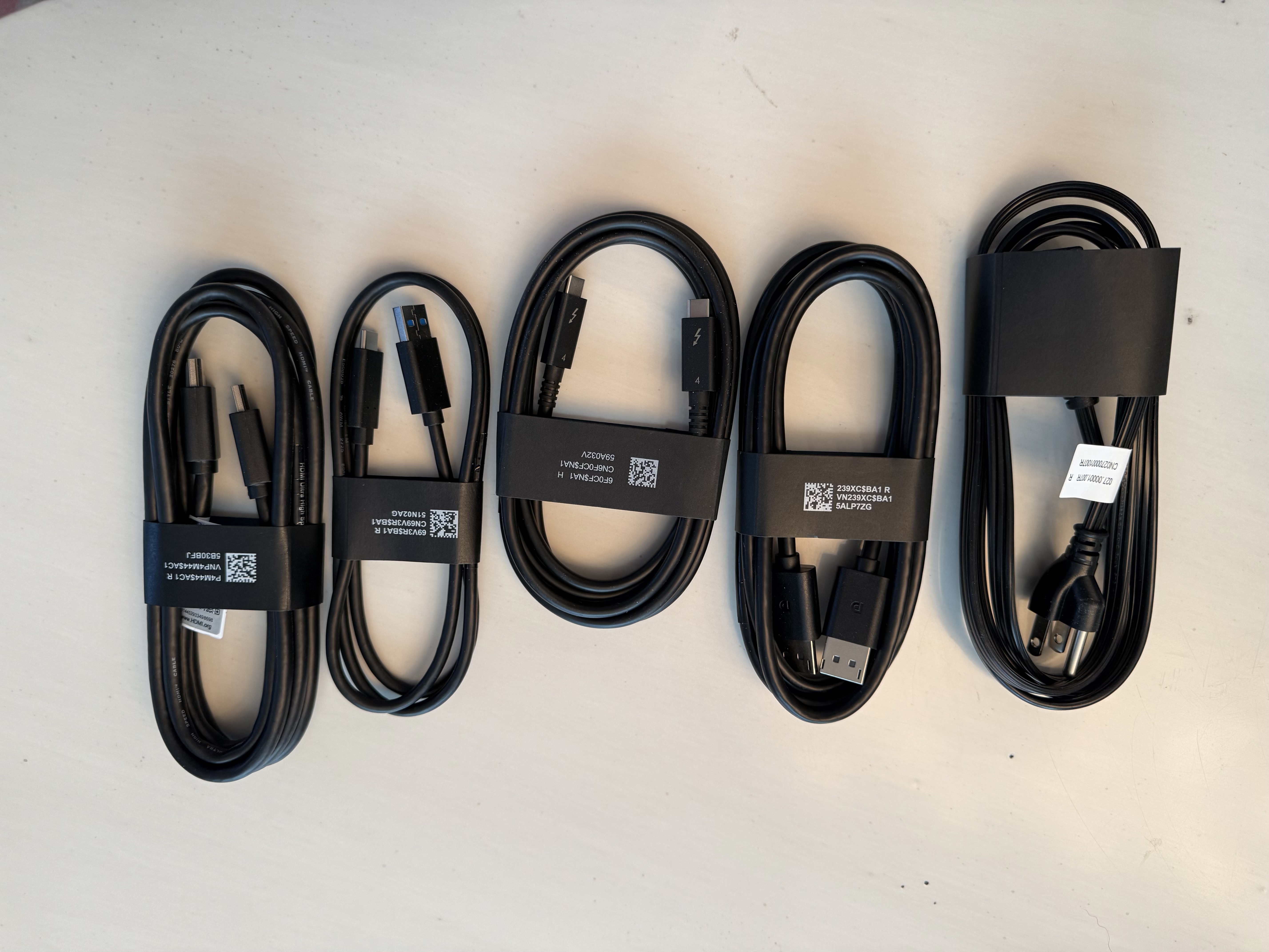 Dell U5226KW Cables