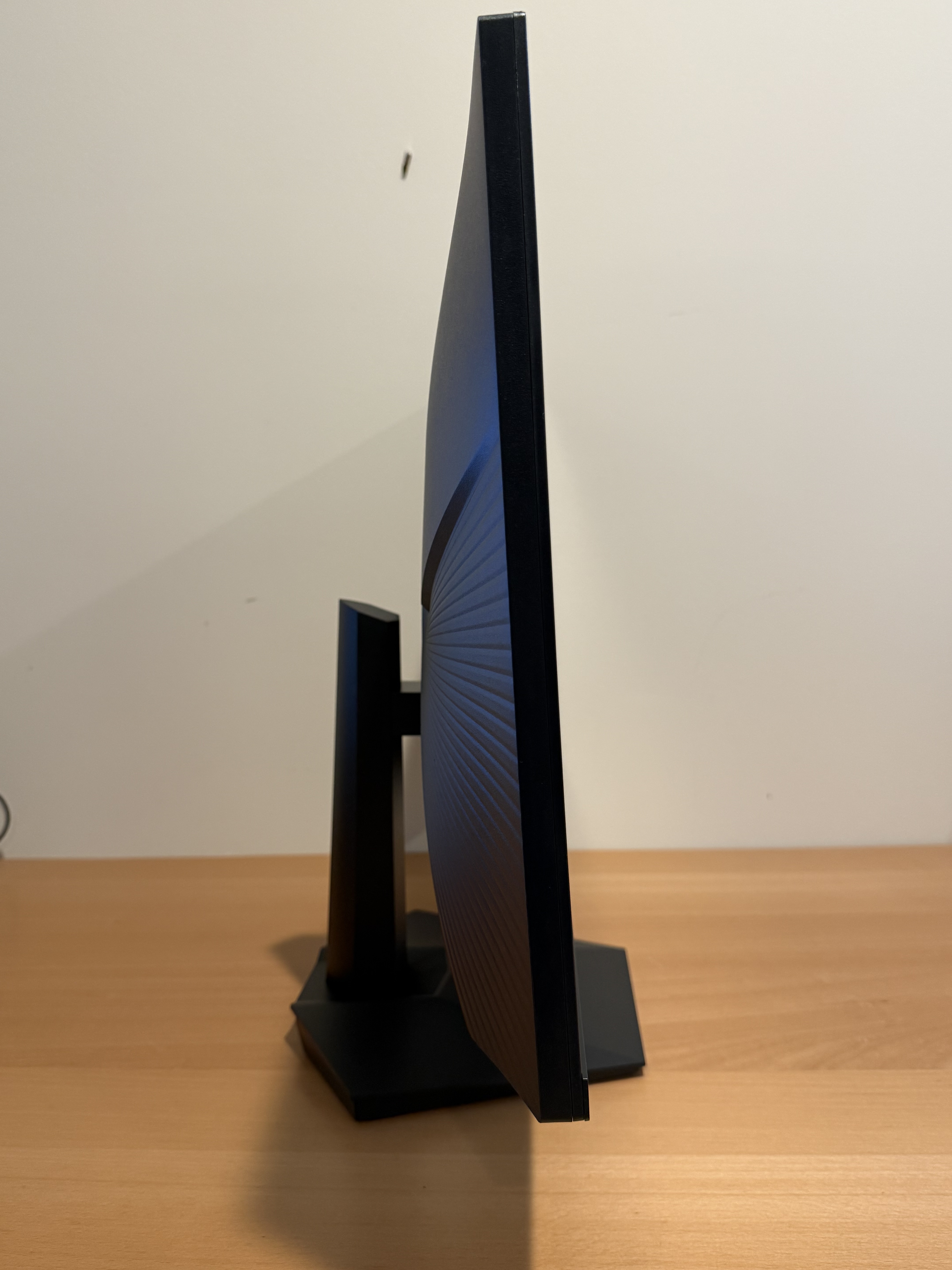 KOORUI G2721P Side Profile