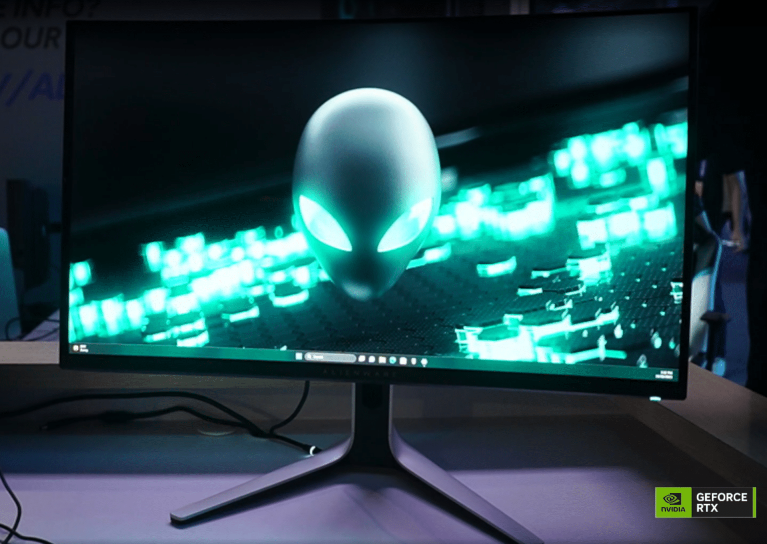 Alienware AW3225QF and AW2725DF at TwitchCon 240Hz 4K and 360Hz QHD